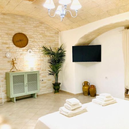 Antigua Historia Daire Monopoli Dış mekan fotoğraf